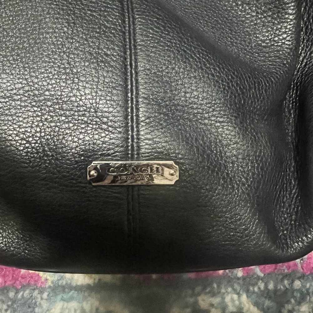 Black coach shoulder bag - Picture 2 of 5